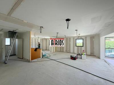 Louer Bureau 214 m2 Sanary-sur-mer