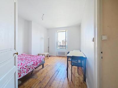 For rent Clermont-ferrand 1 room 27 m2 Puy de dome (63000) photo 0
