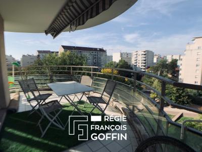For rent Villeurbanne 4 rooms 85 m2 Rhone (69100) photo 0