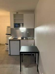 For rent Clichy 1 room 20 m2 Hauts de Seine (92110) photo 0