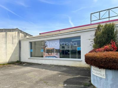 Annonce Location Local commercial Lescar 64