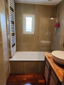 For rent Begles 3 rooms 80 m2 Gironde (33130) photo 1