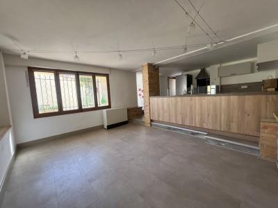 For sale LES BOILEAUX 3 rooms 94 m2 Bouches du Rhone (13380) photo 2