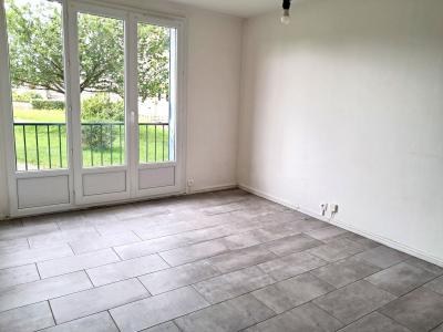 For rent BIBLIOTH�QUE 2 rooms 45 m2 Yonne (89100) photo 0