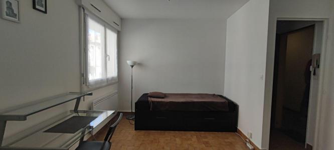Louer Appartement  450 euros