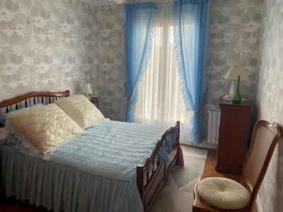 For sale Saint-genis-des-fontaines 4 rooms 90 m2 Pyrenees orientales (66740) photo 3