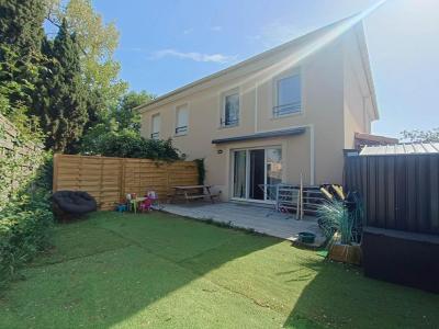 For sale Miramas 4 rooms 55 m2 Bouches du Rhone (13140) photo 0