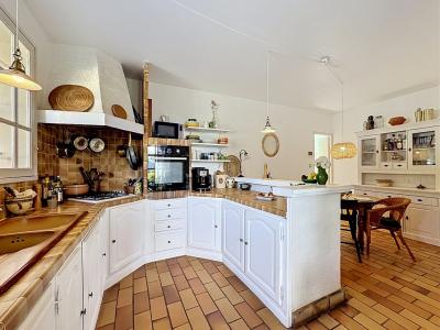 For sale Brignoles 5 rooms 163 m2 Var (83170) photo 2