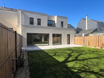For sale Angers 212 m2 Maine et loire (49000) photo 0