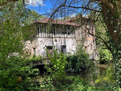 For sale Saint-leonard-de-noblat 600 m2 Haute vienne (87400) photo 3