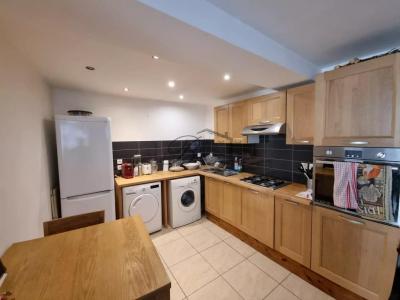 Annonce Location 2 pi�ces Appartement Tour-d'aigues 84