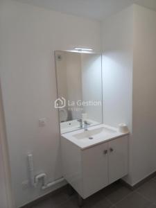 For rent Meaux 2 rooms 45 m2 Seine et marne (77100) photo 3