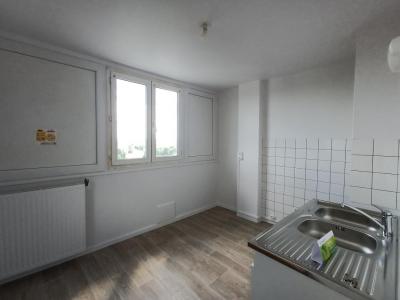 For rent Luxeuil-les-bains 5 rooms 95 m2 Haute saone (70300) photo 2