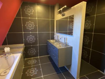 For rent Creusot 5 rooms 137 m2 Saone et loire (71200) photo 2
