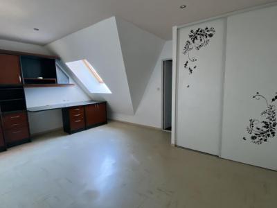 For rent Creusot 5 rooms 137 m2 Saone et loire (71200) photo 4