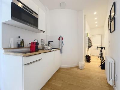 Louer Appartement 29 m2 Paris-16eme-arrondissement