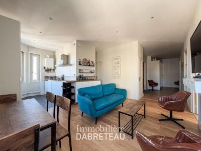 Louer Appartement 101 m2 Venissieux
