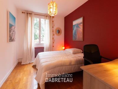 For rent Villeurbanne 6 rooms 101 m2 Rhone (69100) photo 0