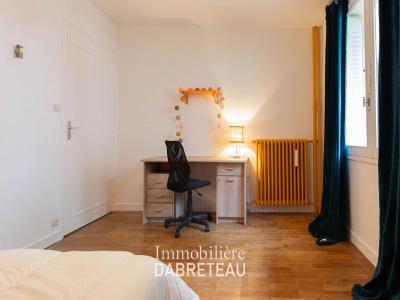For rent Villeurbanne 6 rooms 101 m2 Rhone (69100) photo 4