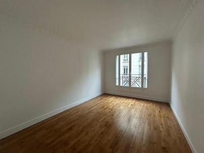 Louer Appartement Paris-18eme-arrondissement Paris