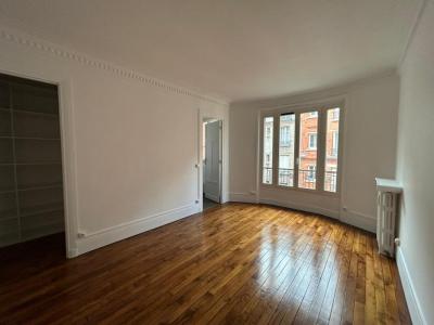 For rent Paris-18eme-arrondissement 1 room 31 m2 Paris (75018) photo 0