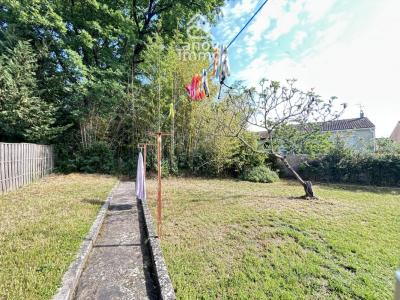 For sale Angouleme 4 rooms 72 m2 Charente (16000) photo 1