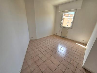 Louer Appartement 61 m2 Aix-en-provence