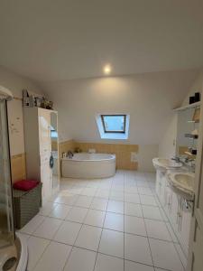 Annonce Location 6 pi�ces Maison Moulins 35
