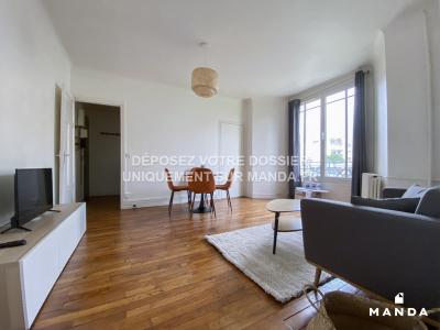 Louer Appartement 38 m2 Courbevoie