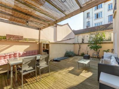 For sale Lyon-8eme-arrondissement 3 rooms 92 m2 Rhone (69008) photo 1