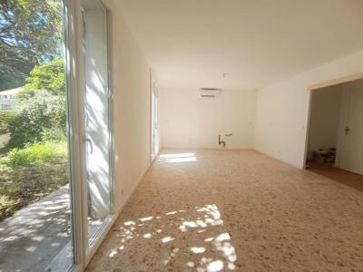 For sale Saint-chamas 4 rooms 80 m2 Bouches du Rhone (13250) photo 4