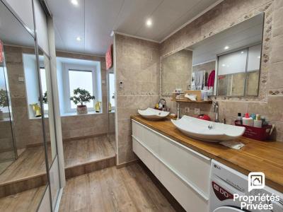 For sale Collonges 4 rooms 93 m2 Ain (01550) photo 2