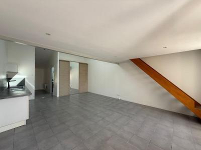 For rent Saint-christoly-de-blaye 4 rooms 79 m2 Gironde (33920) photo 1