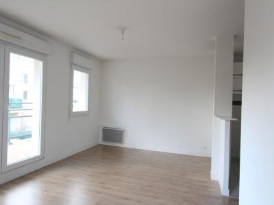 For rent Saint-sebastien-sur-loire 3 rooms 59 m2 Loire atlantique (44230) photo 2
