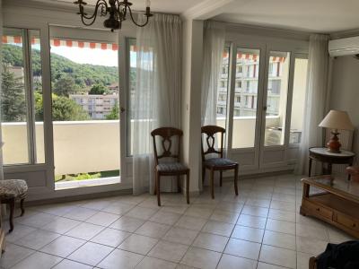 For sale RUE CAMILLE DESMOULINS 4 rooms 73 m2 Isere (38400) photo 2