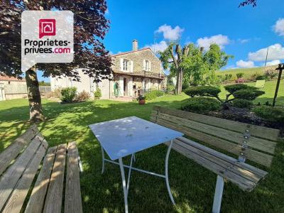 For sale Saint-pierre-le-vieux 6 rooms 195 m2 Vendee (85420) photo 0
