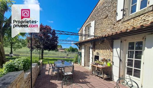 For sale Saint-pierre-le-vieux 6 rooms 195 m2 Vendee (85420) photo 1