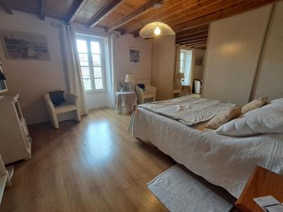For sale Saint-pierre-le-vieux 6 rooms 195 m2 Vendee (85420) photo 4