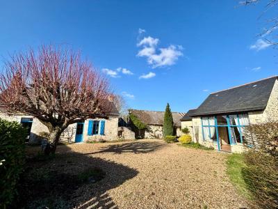 For sale Bauge 10 rooms 235 m2 Maine et loire (49150) photo 0
