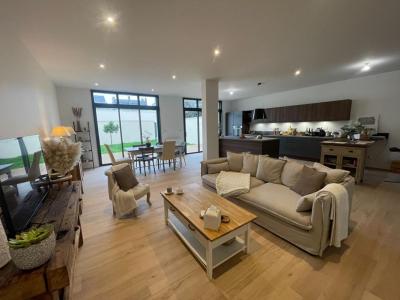 For sale Mans 8 rooms 222 m2 Sarthe (72000) photo 0