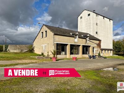 For sale Fleche 4 rooms 138 m2 Sarthe (72200) photo 0