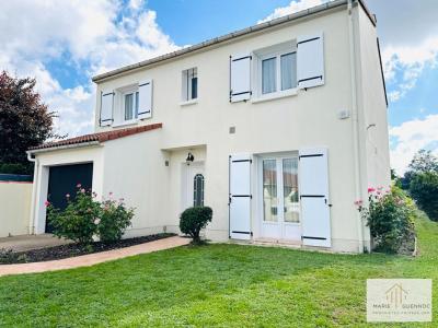 For sale Basse-goulaine 6 rooms 127 m2 Loire atlantique (44115) photo 0