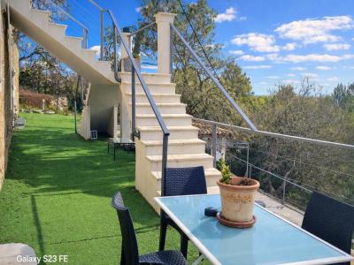 For sale Cannet-des-maures 7 rooms 190 m2 Var (83340) photo 2