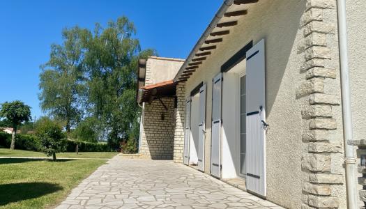 For sale Niort 5 rooms 120 m2 Deux sevres (79000) photo 1