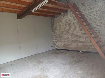 For sale Magne 4 rooms 80 m2 Deux sevres (79460) photo 1