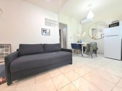 For sale Bormes-les-mimosas 2 rooms 31 m2 Var (83230) photo 2
