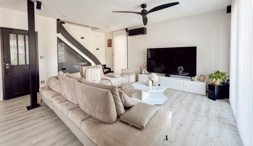 For sale Grenoble 6 rooms 180 m2 Isere (38100) photo 2