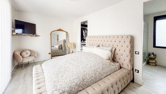 For sale Grenoble 6 rooms 180 m2 Isere (38100) photo 4