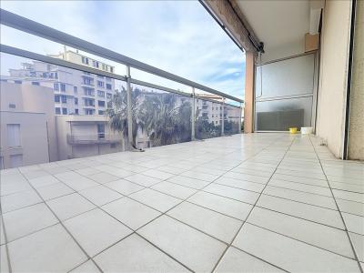 Louer Appartement 84 m2 Toulon