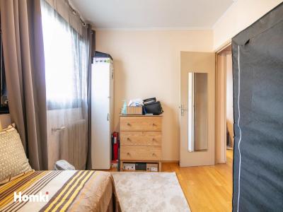 For sale Grenoble 4 rooms 79 m2 Isere (38100) photo 4